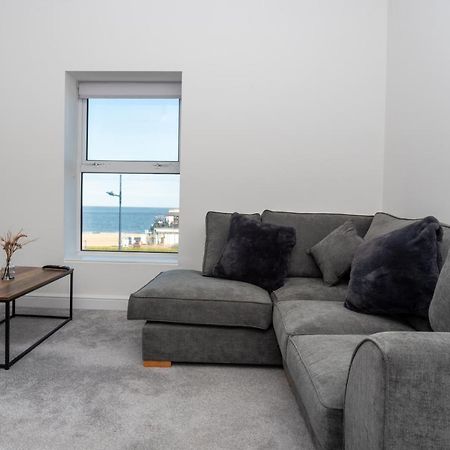 Sea Views Modern Two Bedroom Apartment Лоустофт Екстер'єр фото